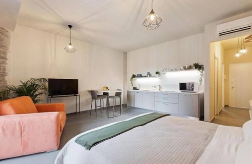 Borgo-Sanzio Apartment | Etna Suite Design Apartments