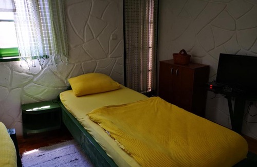 Paracin Hotel | Etno dvorac Mistik
