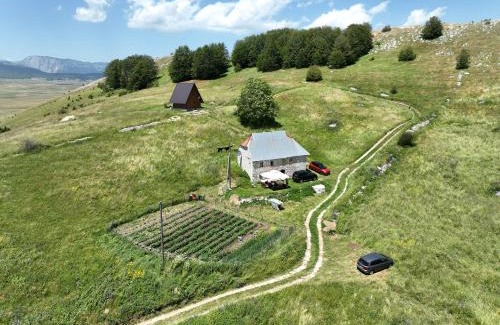 Zabljak House | Etno Idila D&D