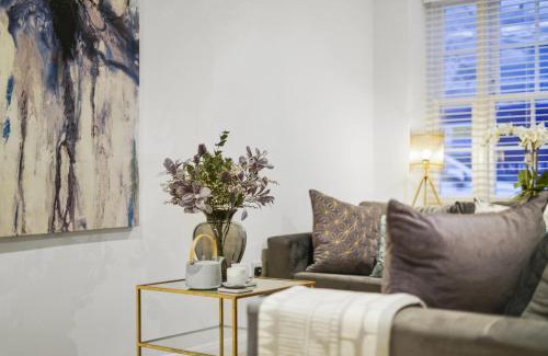 Windsor Villa | Eton House-Stunning-Castle views-5Bed-Free-Parking