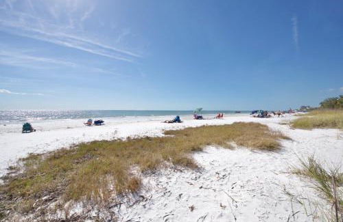 Fort Myers Beach House | Eucalyptus C by Sun Palace Vacations