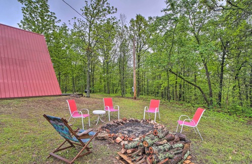 Eucha Apartment | Eucha A-Frame w/ Fire Pit: Just 1 Mi to Lake!