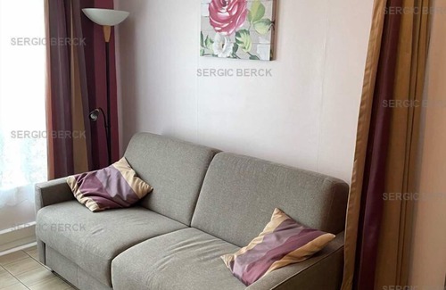 Berck-sur-Mer Apartment | EUGENIE42 : Studio for 4 people near the beach and shops. private parking