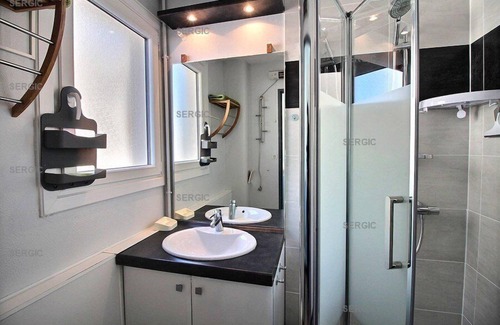 Berck-sur-Mer Apartment | EUGENIE42 : Studio for 4 people near the beach and shops. private parking