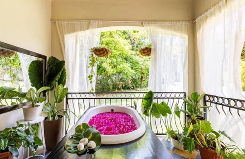 Runaway Bay Villa | Euphoria at Paradisiac Beach Club