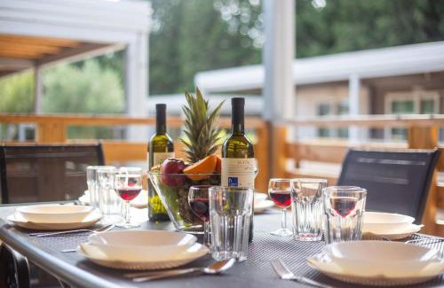 Biograd na Moru Resort | Eurocamp Mobile Homes at Campsite Ljutic