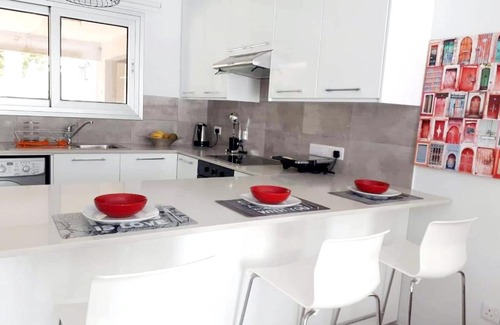Oroklini Apartment | EvaChrist Apartment in Oroklini close to the beach