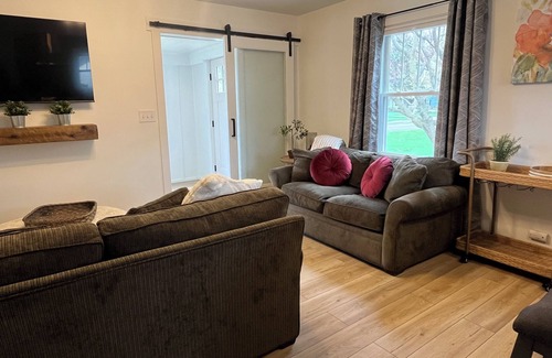 Broad Ripple House | Evan’s Broad Ripple Bungalow