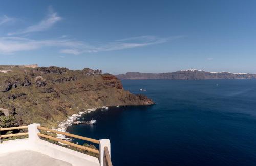 Therasia Hotel | Evanthia Best View Thirassia Island Hotel