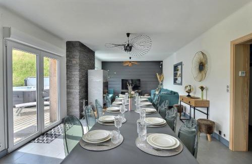 Fresse-sur-Moselle House | Evasion 4 étoiles Spa privé aux Libellules 12 pers Montagne Vosges