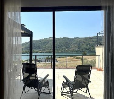 Saint-Vallier Apartment | Evasion au Bord du Rhône