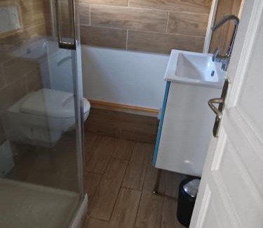 Saint-Quentin Apartment | Evasion Prestige - Suite Spa, Sauna & Patio
