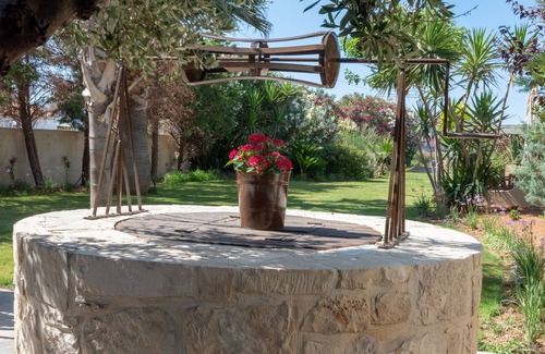 Malevizi Villa | Evdokia beachfront resort