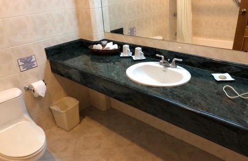 Zona 10 Hotel | Ever Green Guatemala