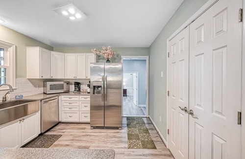 Bumpass Apartment | Evergreen Escape at Lake Anna