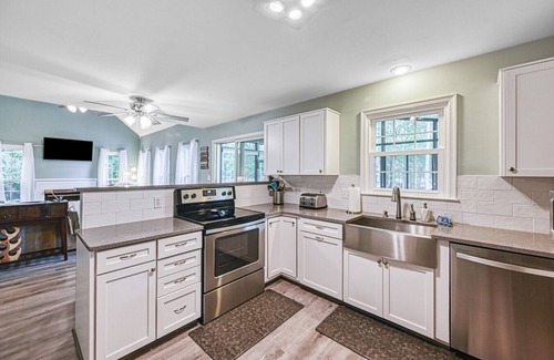 Bumpass Apartment | Evergreen Escape at Lake Anna