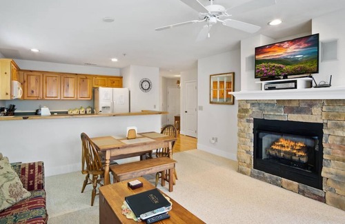 Foscoe Condo | Evergreens 1022 - *15% Discount for stays now until Nov 16* Mountain Condo, Gated Resort, Ind.