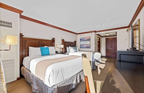 Olympic Valley Resort | Everline Resort- Valley View