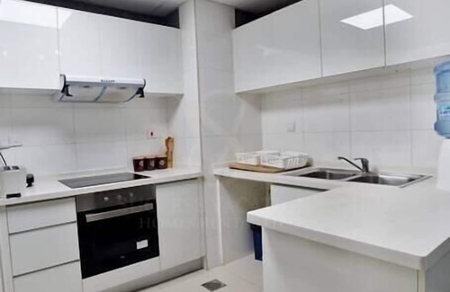 Jumeirah Apartment | Everyday free housekeeping provided,3 br in marina