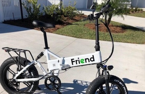 The Villages Cottage | EVERYTHING YOU NEED TO VACATION E BIKE GAS GOLF CART GAS GRILL BEAUTIFUL HOME