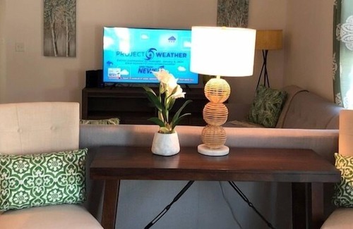 The Villages Cottage | EVERYTHING YOU NEED TO VACATION E BIKE GAS GOLF CART GAS GRILL BEAUTIFUL HOME
