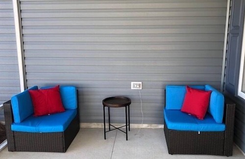 The Villages Cottage | EVERYTHING YOU NEED TO VACATION E BIKE GAS GOLF CART GAS GRILL BEAUTIFUL HOME