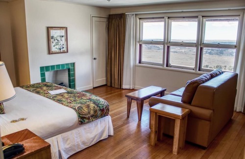 Volcano Hotel | Everything You Need For The Perfect Vacation! King Unit, Free Parking!