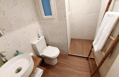 Exarhia Apartment | Exarchia Artistic getaway for groups