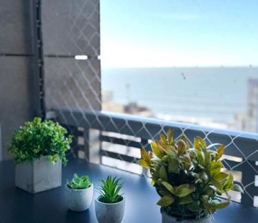 La Perla Apartment | Excelente! Vista al mar con cochera y amenities gimnasio, play room y pileta no climatizada
