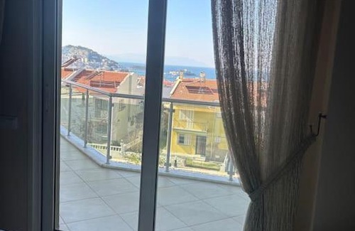 Kusadasi City Centre Apartment | Excellent location. All rooms have sea view. Secure site