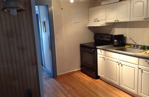 Ogunquit Cottage | Excellent Location and Value! 1/2 Mile walk to the Beach