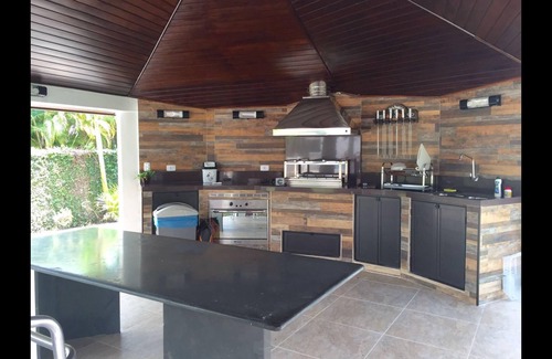 Jardim Acapulco Condo | Excellent single-storey house 05 suites - Jardim Acapulco I