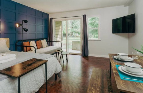 Harrison Hot Springs Apartment | 🍀Exceptional Harrison Springs Contemporary Suite 🍀