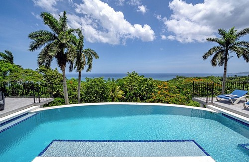 Montego Bay Villa | Exceptional 1 or 2 Bedroom Luxurious Villa with pool Nr. Montego Bay Jamaica -