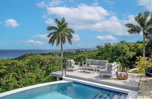 Montego Bay Villa | Exceptional 1 or 2 Bedroom Luxurious Villa with pool Nr. Montego Bay Jamaica -