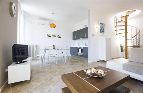 Ghiffa Apartment | Exceptional 3 bedroom apartment with roof terrace in the former spa baths of Ghiffa