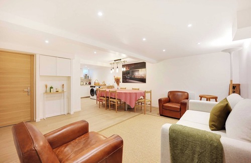 16th Arrondissement Apartment | Exceptional flat - 3BD/12P - Trocadéro