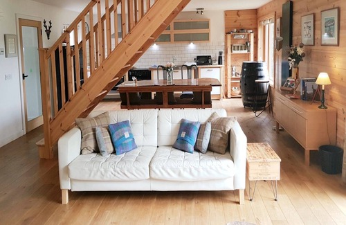 Newtonmore Cottage | Exceptional! The Byre, overlooking the Cairngorms.