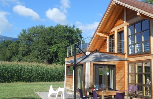 Saint-Jorioz House | Exceptional villa 300m from Lake Annecy. Space, light and calm. Sleeps 14
