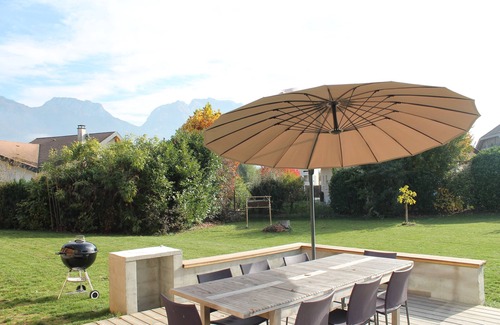 Saint-Jorioz House | Exceptional villa 300m from Lake Annecy. Space, light and calm. Sleeps 14