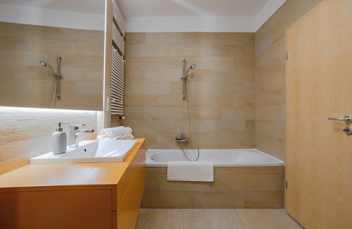 Pecs Apartment | Exclusive 2-bedroom apartment with AC and private garden in Pécs