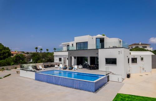 Ayia Napa Villa | Exclusive 7-Bdr Villa with Panoramic Views & Saltwater swimming pool!