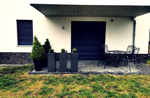 Großraschen Condo | Exclusive apartment on Lake Großräschen with a terrace