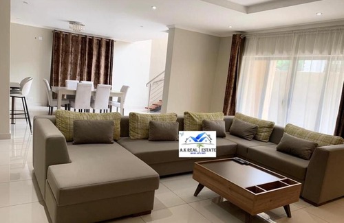 Lusaka Apartment | Exclusive apartment in Handsworth - 4 bedrooms
