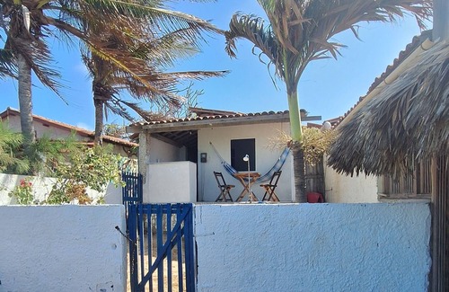 Canoa Quebrada House | Exclusive chalet in Vila dos Estevão facing the sea with your feet in the sand.