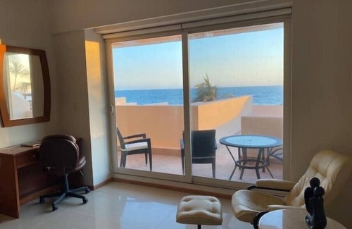 Cerritos Condo | Exclusive condominium 3 bedrooms, ocean front.n