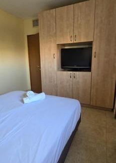 Eilat Apartment | Exclusive cozy 3bdr apartment with balcony and full sea view