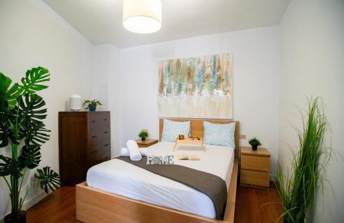 Carretera de Cadiz Apartment | Exclusive High-End Residence with FREE Parking - Malaga Center