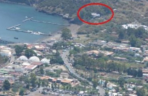 Vulcano Porto Villa | Exclusive Levante villa with direct beach access