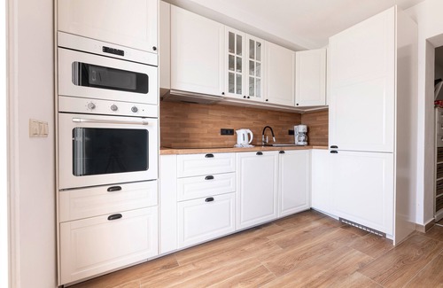 Seget Donji Apartment | EXCLUSIVE LOCATION DIRECTLY ON THE BEACH! NEW OPEN SWIMMING POOL!